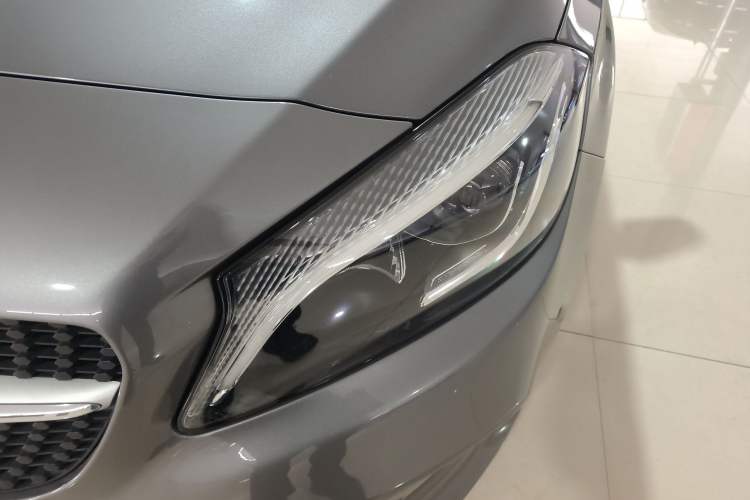 Used Mercedes-Benz A-Class (Import) 2017 Revised Version A 200 Fashion Edition
