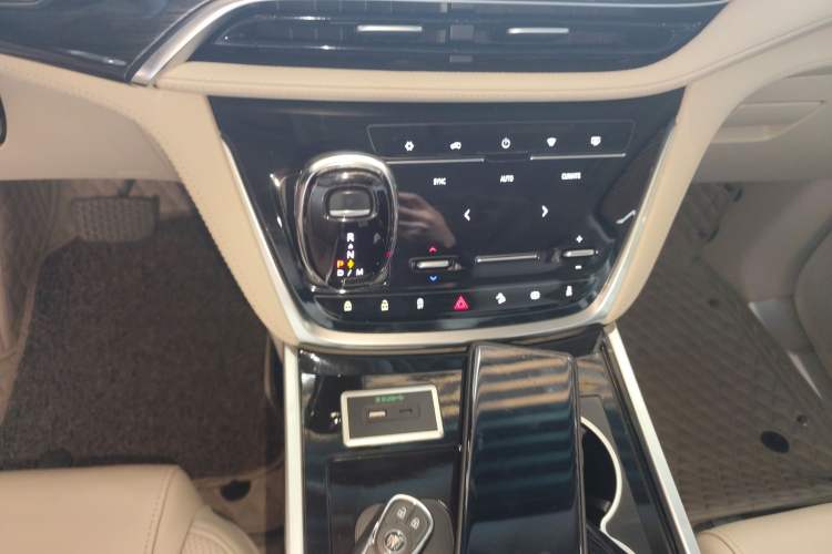 Used Buick GL8 2020 ES Land Cruiser 653T Comfort Edition