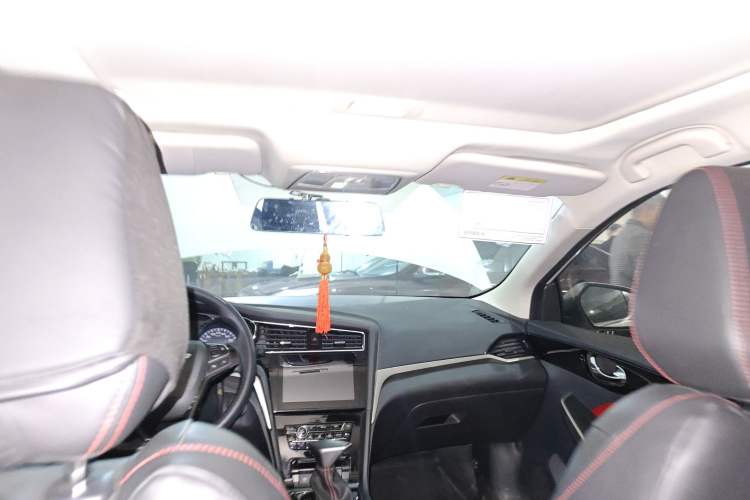 Used Venucia D60 2018 1.6L CVT Smart Connect Elite Edition
