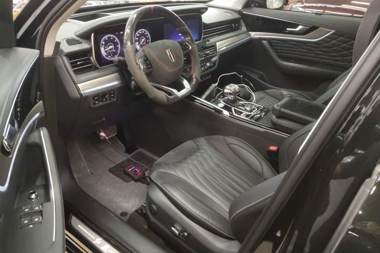 Used Hongqi HS5 2022 Facelifted Version 2.0T Smart Connect Flagship All-Wheel-Drive Edition
