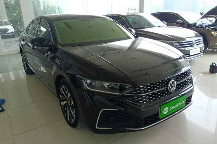 Used Volkswagen Passat 2022 330TSI Starry Elite Edition