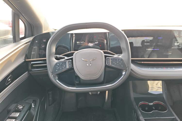 Used Hongqi EH7 2024 690 Pro
