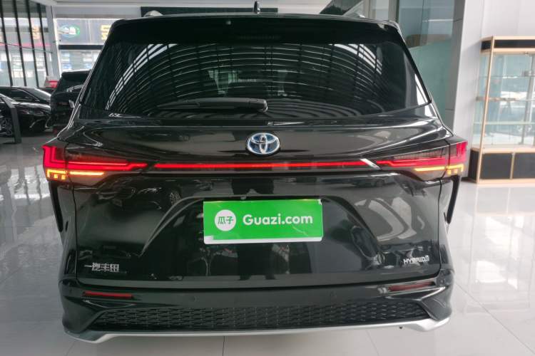 Used Toyota Granvia 2023 2.5L Hybrid Prestige PLUS Edition