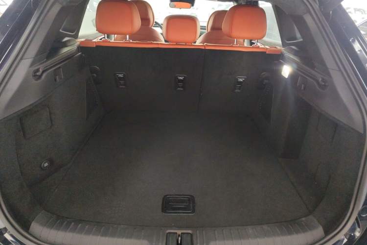 Used  Lingyun 2025 300T Two-Wheel Drive Starry Edition
