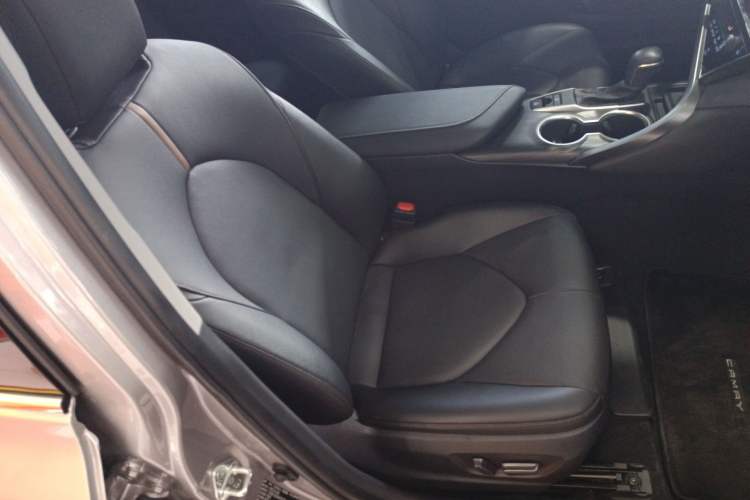 Used Toyota Camry 2021 2.0G Luxury Edition