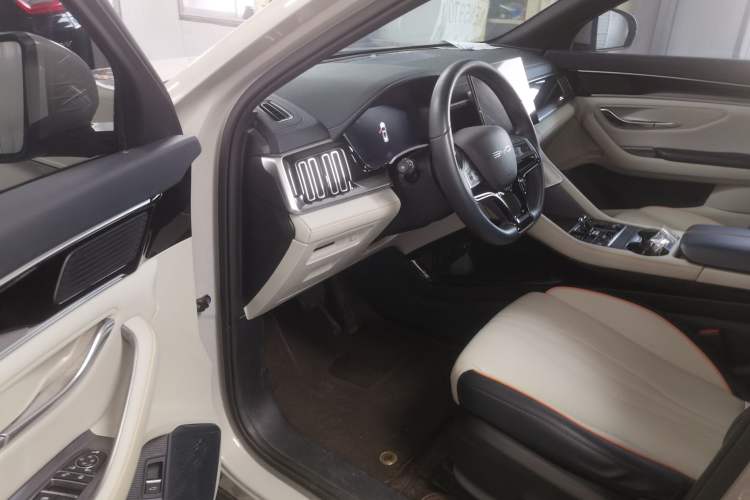 Used BYD Song PLUS New Energy 2024 HONOR Edition DM-i 71km Luxury Model