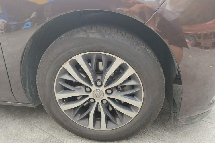 Used Buick GL8 2017 ES 28T Luxury Model China V Standard
