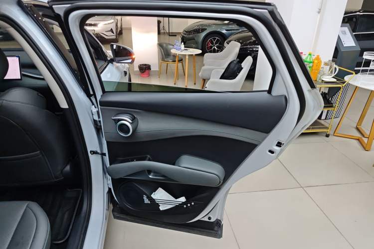 Used BYD Yuan PLUS 2025 Intelligent Driving Version 510 KM Beyond-Grade Edition
