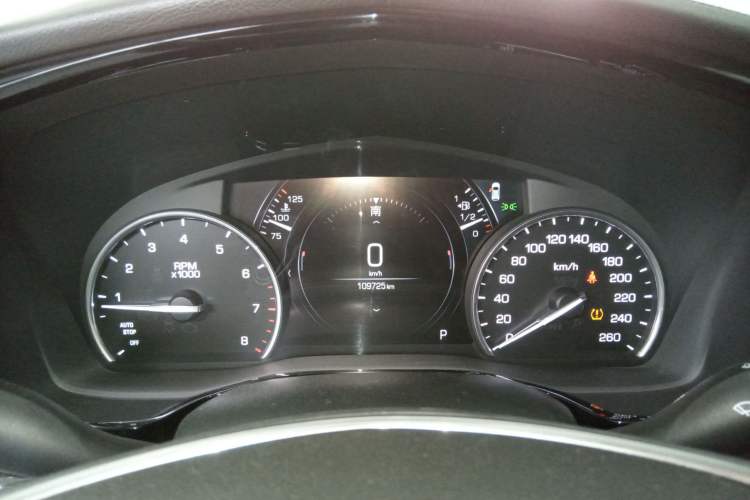 Used Cadillac XT5 2018 25T Luxury Model