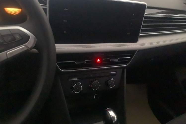 Used Volkswagen Tiguan L 2022 330TSI Automatic Two-Wheel Drive Comfort Edition
