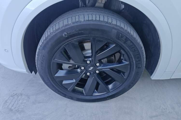 Used Li Auto L7 2023 Pro Model
