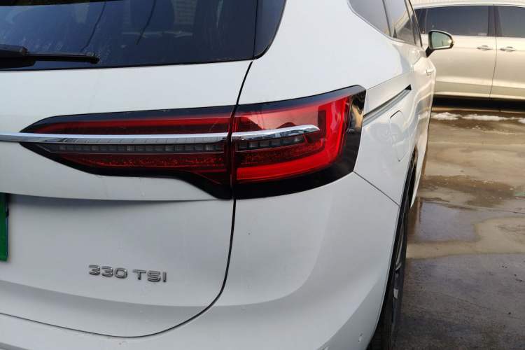 Used Volkswagen Viloran 2024 330TSI Luxury Edition
