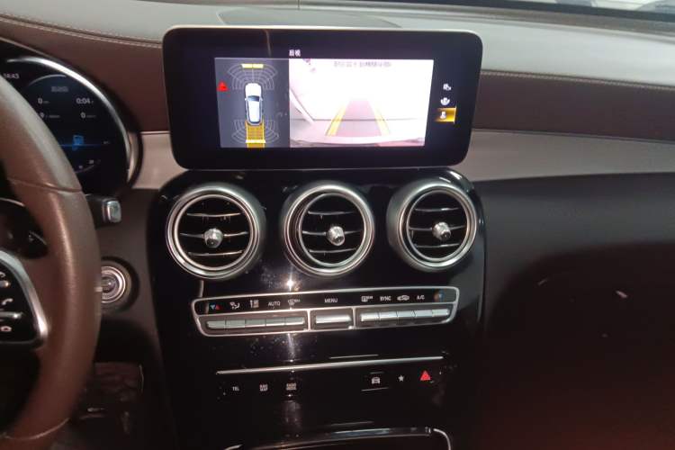 Used Mercedes-Benz GLC 2021 GLC 260 L 4MATIC Dynamic Edition
