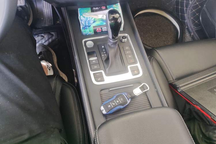 Used BYD Tang 2019 2.0T Automatic SmartConnect Luxury Edition 5 Seats China VI Standard
