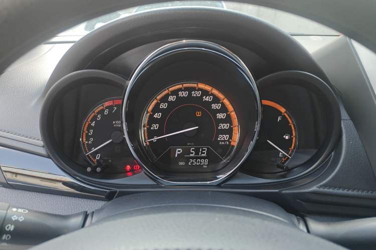 Used Toyota YARiS L 2022 X-Trail 1.5L CVT Luxury PLUS Edition
