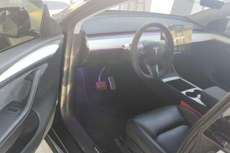 Used Tesla Model Y 2024 Rear-Wheel-Drive Version
