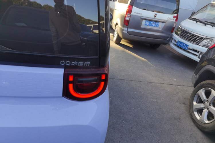 Used Chery QQ Ice Cream 2022 120km Conical Shape Lithium Iron Phosphate