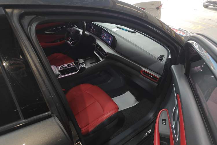 Used Changan UNI-T 2020 1.5T Prestige Version
