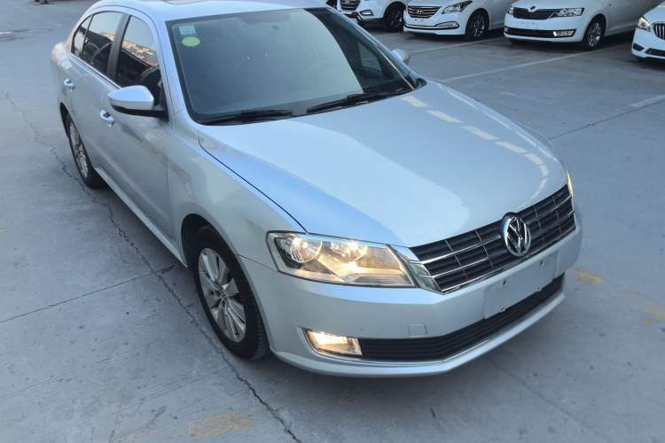 Used Volkswagen Lavida 2013 Restyled Classic 1.6L Automatic Comfort Edition
