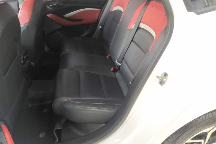 Used MG 5 2021 Revised Version 180 DVVT CVT Youth Luxury Edition