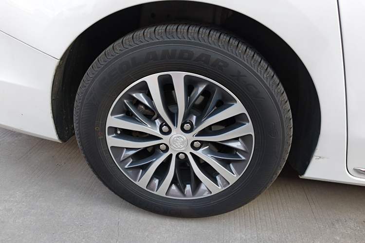 Used Buick GL8 2023 ES Lu Zun Deluxe and Yue Edition