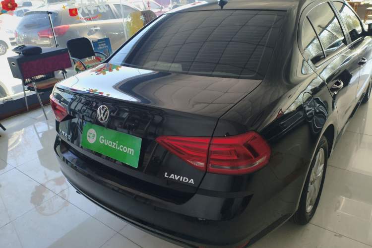 Used Volkswagen Lavida 2017 1.6L Automatic Fashion Edition