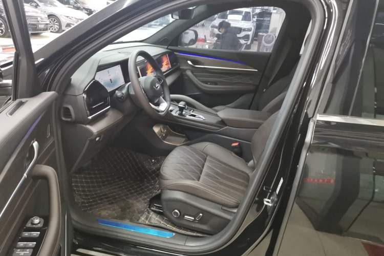 Used Geely Auto Monjaro L 2025 2.0TD Automatic Xingyun Version
