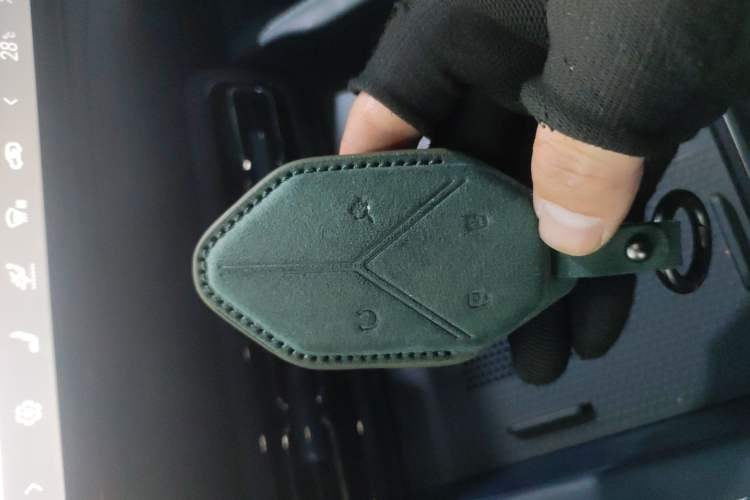 Used  Leopard 5 2023 Navigator Edition
