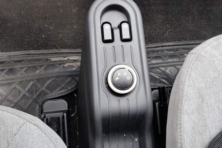 Used Wuling Hongguang MINIEV 2021 Macaron Premium Model – Lithium Iron Phosphate
