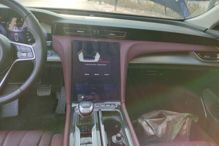 Used Hongqi H5 2023 2.0T Automatic Smart Connect Flagship Edition
