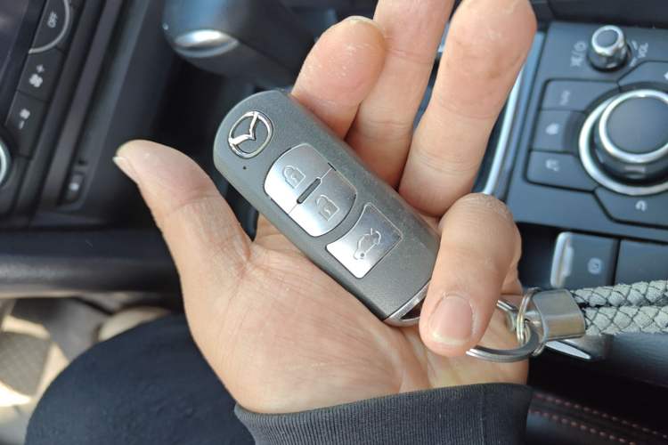 Used Mazda Mazda 3 Axela 2019 Cloud-Controlled Sedan 1.5L Automatic Luxury Model China VI Standard
