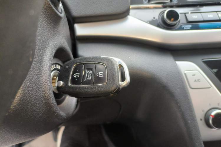 Used Hyundai Elantra 2016 1.6L Automatic ZhiXuan – Elite Version