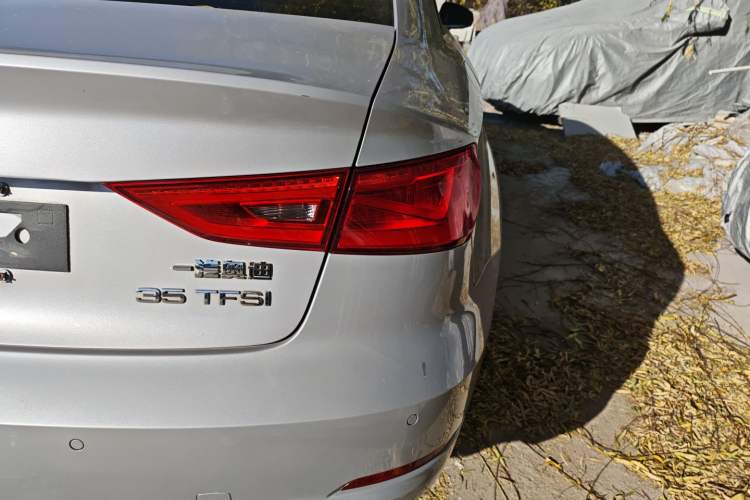 Used Audi A3 2014 Limousine 35 TFSI Automatic Comfort Model
