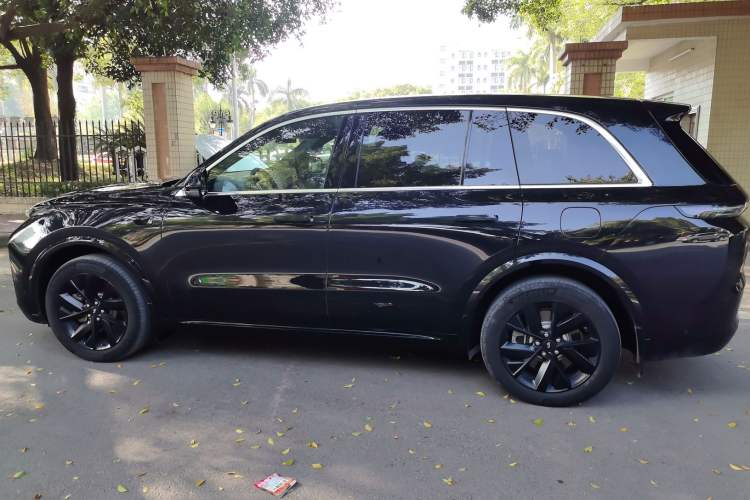 Used Li Auto L8 2023 Pro Model
