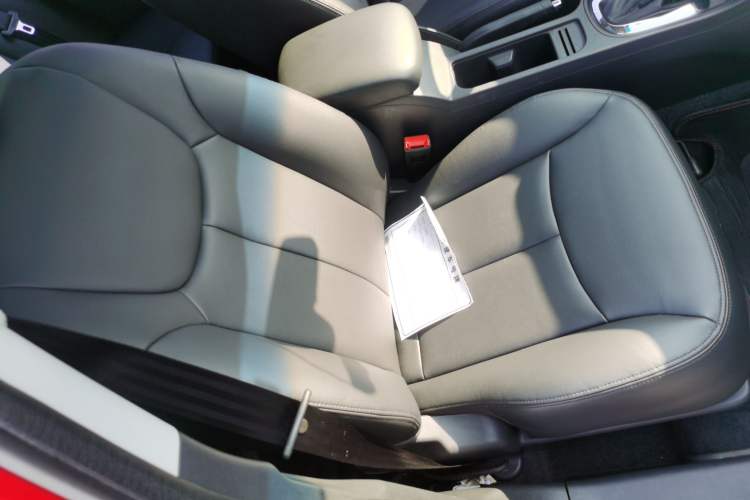 Used Roewe 360 2015 1.5L Automatic Luxury Edition
