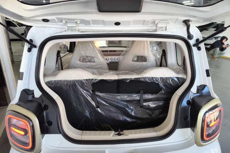 Used Bestune Pony 2026 222km Colorful Horse