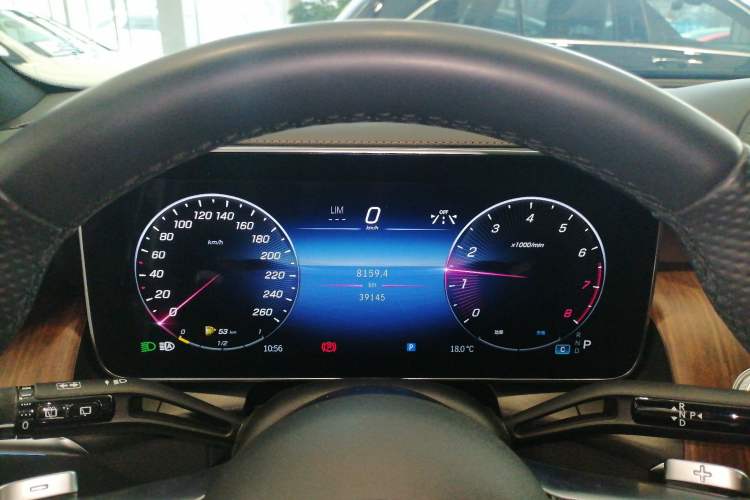 Used Mercedes-Benz GLC 2023 GLC 300 L 4MATIC Dynamic 7-Seater
