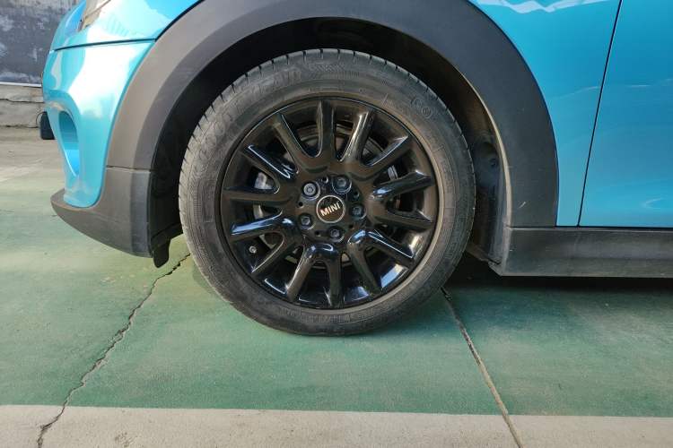 Used  MINI 2016 1.5T COOPER
