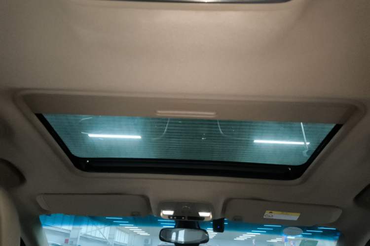 Used Buick GL8 2017 ES 28T Luxury Model China V Standard
