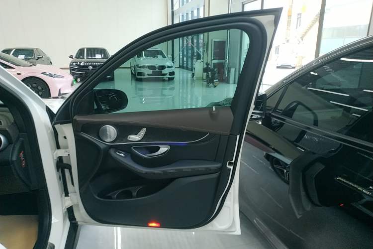 Used Mercedes-Benz GLC 2020 Facelifted GLC 260 L 4MATIC Dynamic Edition
