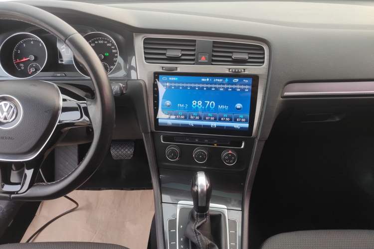 Used Volkswagen Golf 2017 230TSI Automatic Comfort Edition – Celebrating Milestone of One Million Units
