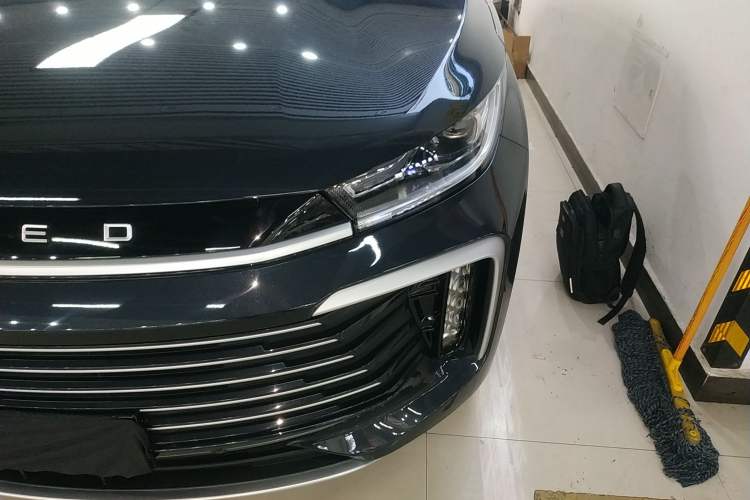 Used  Lingyun 2025 300T Two-Wheel Drive Starry Edition
