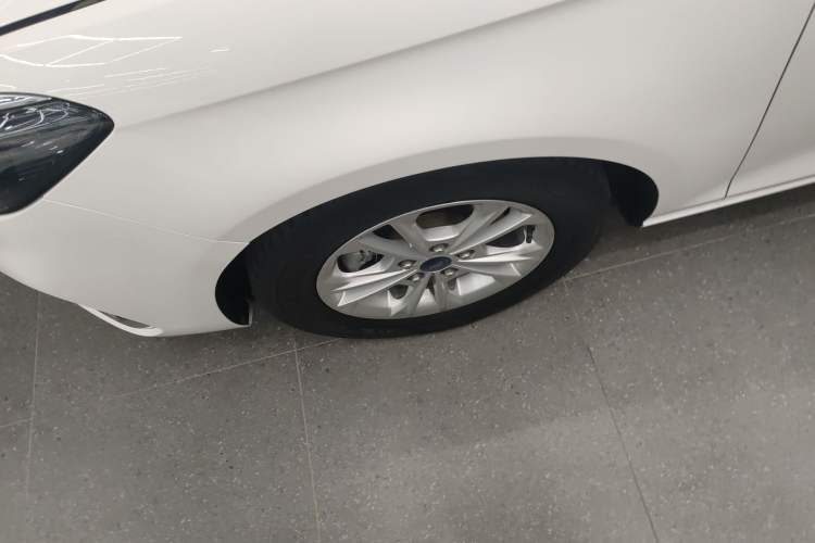 Used Ford Escort 2021 1.5L Automatic Platinum Edition
