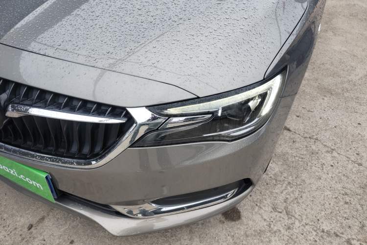 Used Buick GL6 2018 18T 6-Seater Prestige Model
