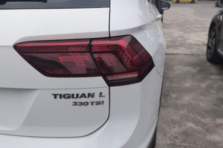 Used Volkswagen Tiguan L 2018 330TSI Automatic Two-Wheel Drive Flagship Edition
