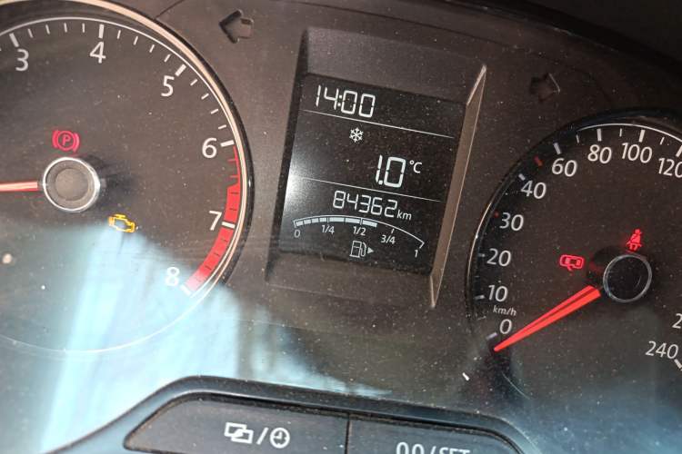 Used Volkswagen Polo 2016 1.4L Manual Fashion Model