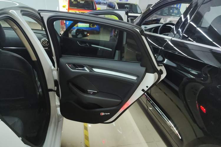 Used Audi A3 2016 Limousine 35 TFSI Prestige Edition
