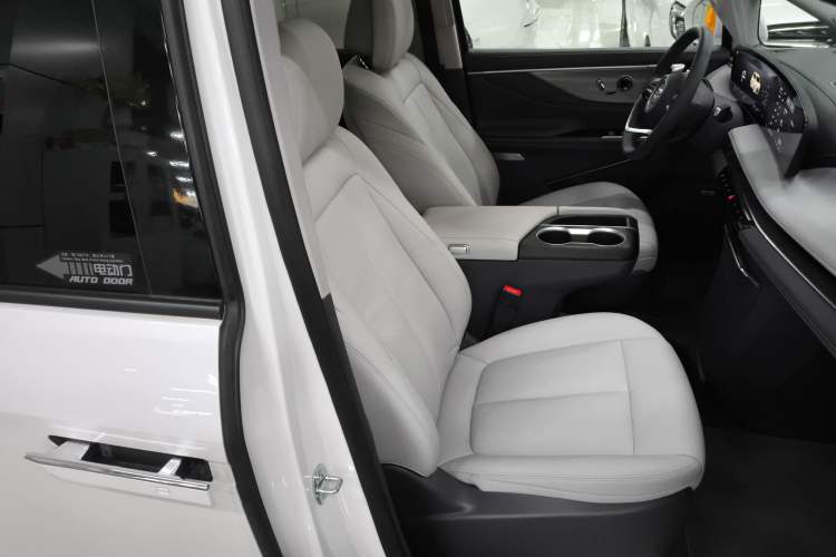 Used Buick GL8 2025 Lu Zun Deluxe Edition
