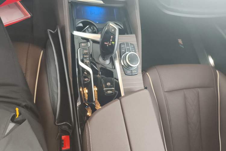 Used BMW 5 Series 2022 Updated 530Li xDrive Luxury Package
