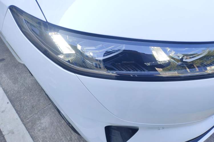 Used  eπ008 2024 636Max All-Electric Version 6 Seats